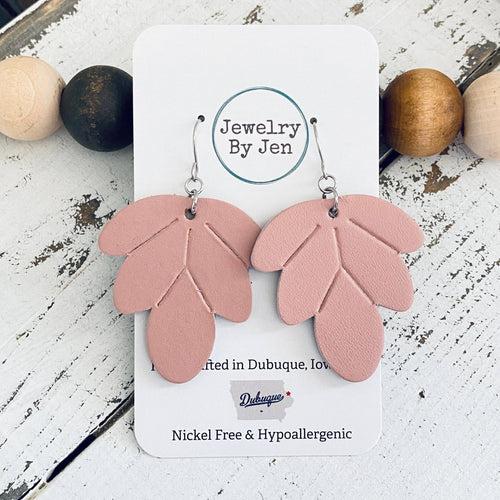 Embossed Leaf: Blush Pink