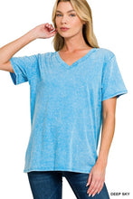 Load image into Gallery viewer, Deep Sky Washed Short Sleeve V-Neck Top