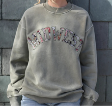 Load image into Gallery viewer, Olive Crew Floral Midwest Sweatshirt