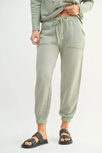 Load image into Gallery viewer, Malibu Essential Joggers in Shadow