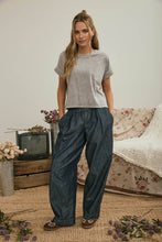 Load image into Gallery viewer, WASHED SHORT SLEEVE BOXY KNIT TOP: OLIVE