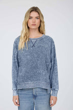Load image into Gallery viewer, ACID WASH LONG SLEEVE SIDE SLIT KNIT TOP: Black