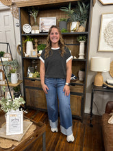Load image into Gallery viewer, Black Colorblock Short Sleeve Top