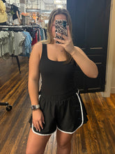 Load image into Gallery viewer, Black &amp; White Shortsie