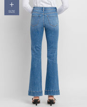 Load image into Gallery viewer, Vervet High Rise Trouser Hem Jeans