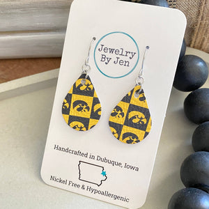 Iowa Hawkeyes Teardrop Leather Earrings