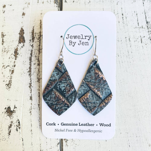 Elegant Teardrop (Small): Brick Weave Earrings