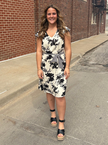 Floral Jacquard V-neck Butterfly Cap Sleeve Dress