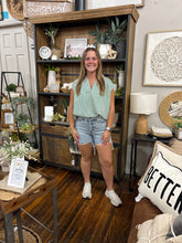 Load image into Gallery viewer, Judy Blue Rigid Magic Dad Short