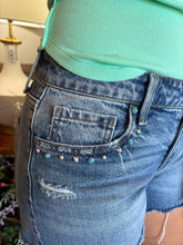 Load image into Gallery viewer, Vervet MID RISE STUDDED FRONT POCKET A LINE SHORTS