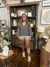 Load image into Gallery viewer, Brown Crew Neck Polka Dot Reverse Stitch Pullover