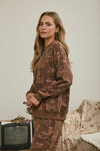 Load image into Gallery viewer, WESTERN PRINT CREW NECK LONG SLEEVE KNIT TOP0: BROWN MULTI