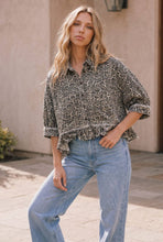 Load image into Gallery viewer, Leopard Print Frayed Ruffle Hem Shirt Jacket: LEOPARD / L