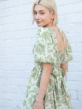 Load image into Gallery viewer, Green Bubble Sleeve Floral Dress