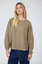 Load image into Gallery viewer, EXPOSED SEAM DETAIL LONG SLEEVE KNIT TOP: MAROON
