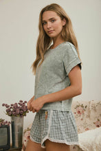 Load image into Gallery viewer, WASHED SHORT SLEEVE BOXY KNIT TOP: OLIVE