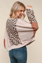 Load image into Gallery viewer, Animal Print Reverse Stitches Loose Fit Top