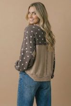 Load image into Gallery viewer, Brown Crew Neck Polka Dot Reverse Stitch Pullover
