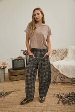 Load image into Gallery viewer, WASHED SHORT SLEEVE BOXY KNIT TOP: OLIVE