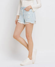 Load image into Gallery viewer, SUPER HIGH RISE DISTRESSED MOM SHORTS V2880: PERSPECTIVE FLOW / M