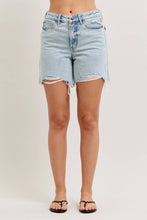 Load image into Gallery viewer, Judy Blue Rigid Magic Dad Short