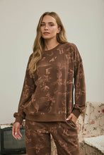 Load image into Gallery viewer, WESTERN PRINT CREW NECK LONG SLEEVE KNIT TOP0: BROWN MULTI
