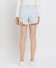 Load image into Gallery viewer, SUPER HIGH RISE DISTRESSED MOM SHORTS V2880: PERSPECTIVE FLOW / M
