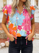 Load image into Gallery viewer, Floral Printed V Neck Ruffle Trim Top
