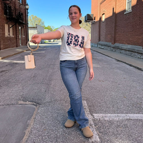 USA Daisy Graphic Tee