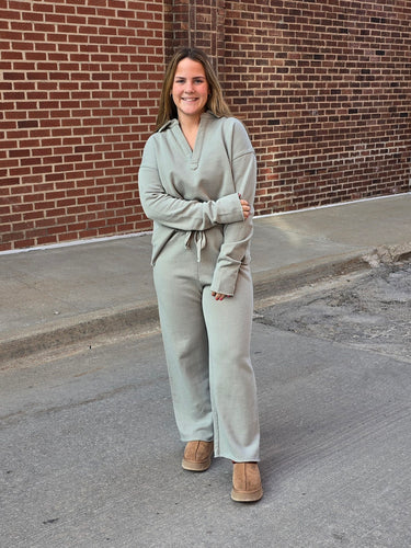 Malibu Wide-Leg Fleece Pants in Shadow