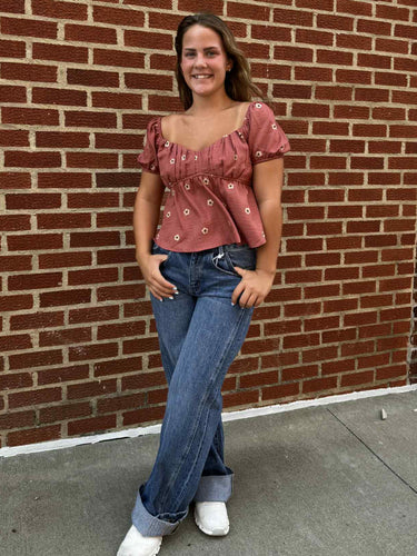 Sienna Embroidered Daisy Puff Sleeve Top