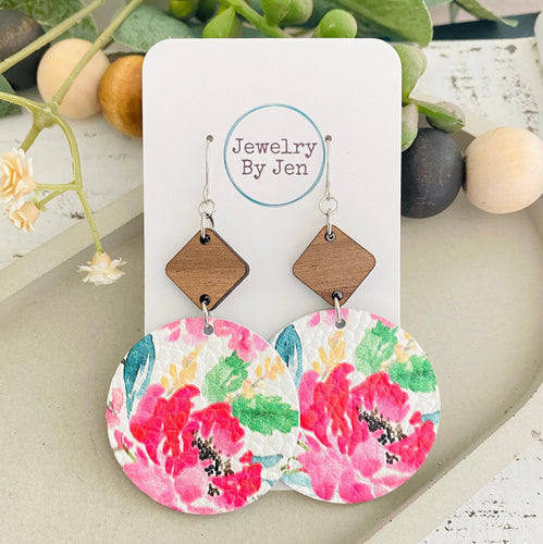 Walnut Diamond w/Watercolor Peonies & Roses Circle