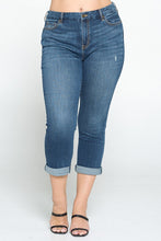 Load image into Gallery viewer, Eunina Mid Rise Skinny Crop