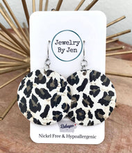Load image into Gallery viewer, Circle: White Cheetah Cork